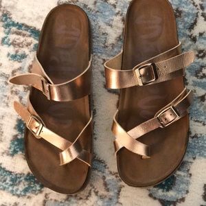Footbed sandal